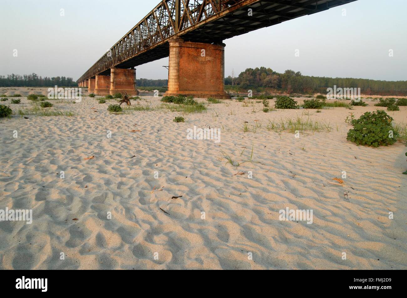 Lombardy, the Po Valley, Italy, extraordinary drought at Becca bridge, near confluence between the Po and Ticino rivers Stock Photo