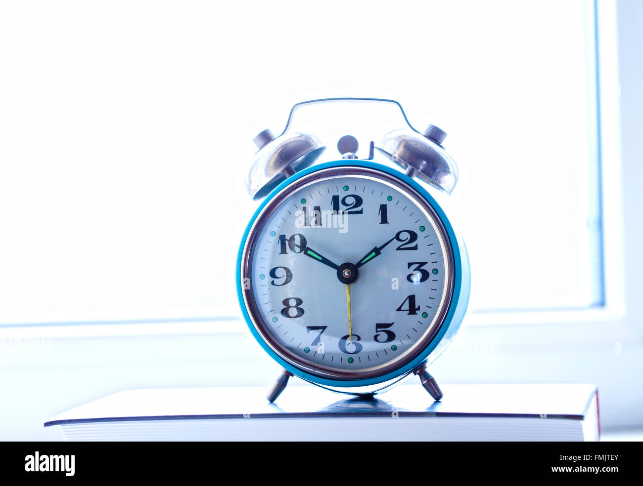 Фото 3 часа утра на телефоне. Часы старинные много. Часы 15 секунд. Minutes часы. Единороги в тайм менеджменте.