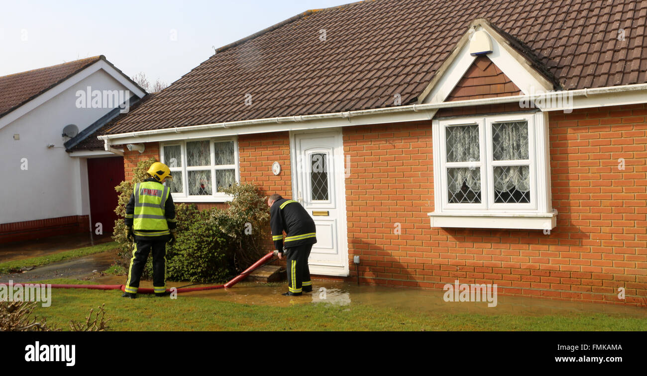 Flooding in southampton hires stock photography and images Alamy