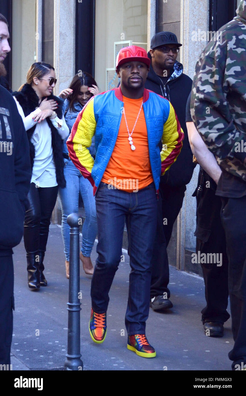 Floyd Mayweather, Jr. shopping in Via Montenapoleone and the Gucci