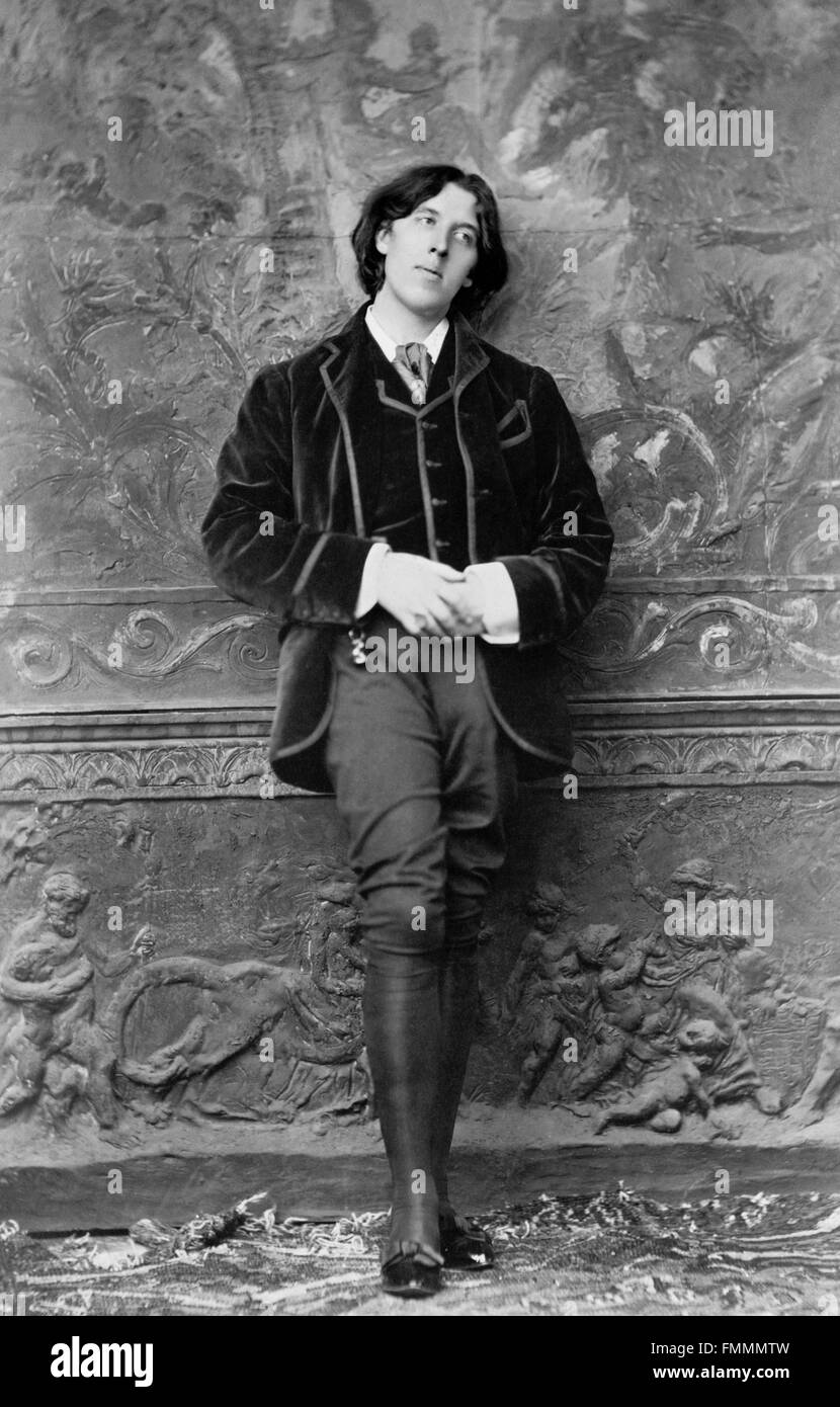 Portrait of Oscar Wilde, the Irish playwright, novelist, essayist, and poet. Photo by Napoleon Sarony, c.1882 Stock Photo