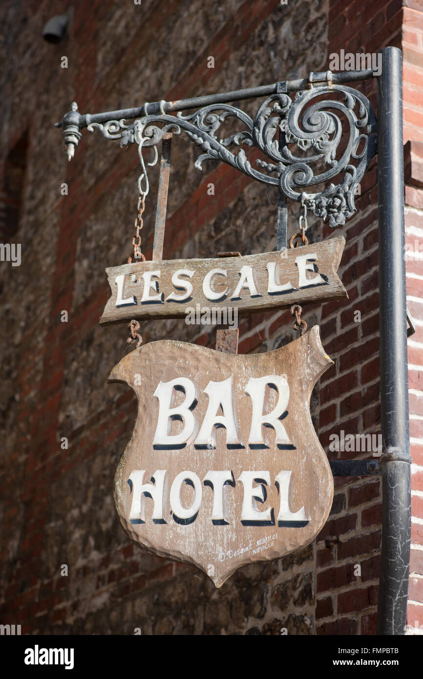 Hanging sign, Bar and Hotel in Saint-Valery-en-Caux, Département Seine-Maritime, Normandy, France Stock Photo