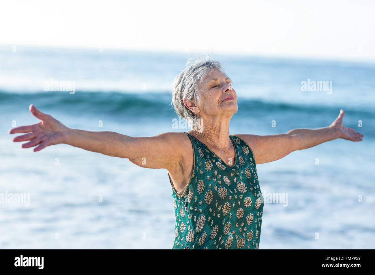 Outstretching arms hi-res stock photography and images - Alamy