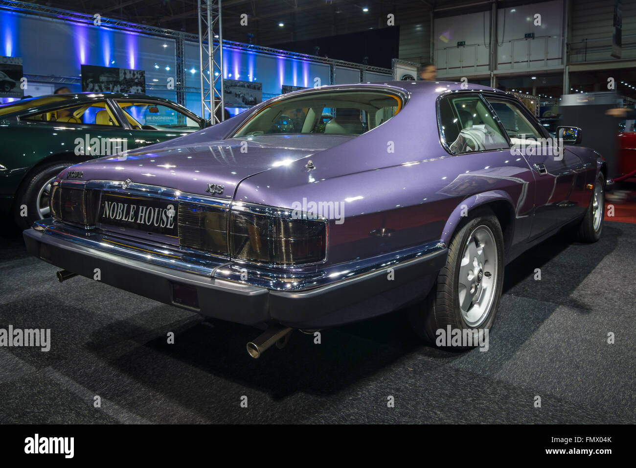 Jaguar insignia hi-res stock photography and images - Alamy Jaguar insignia hi-res stock photography and images - Alamy