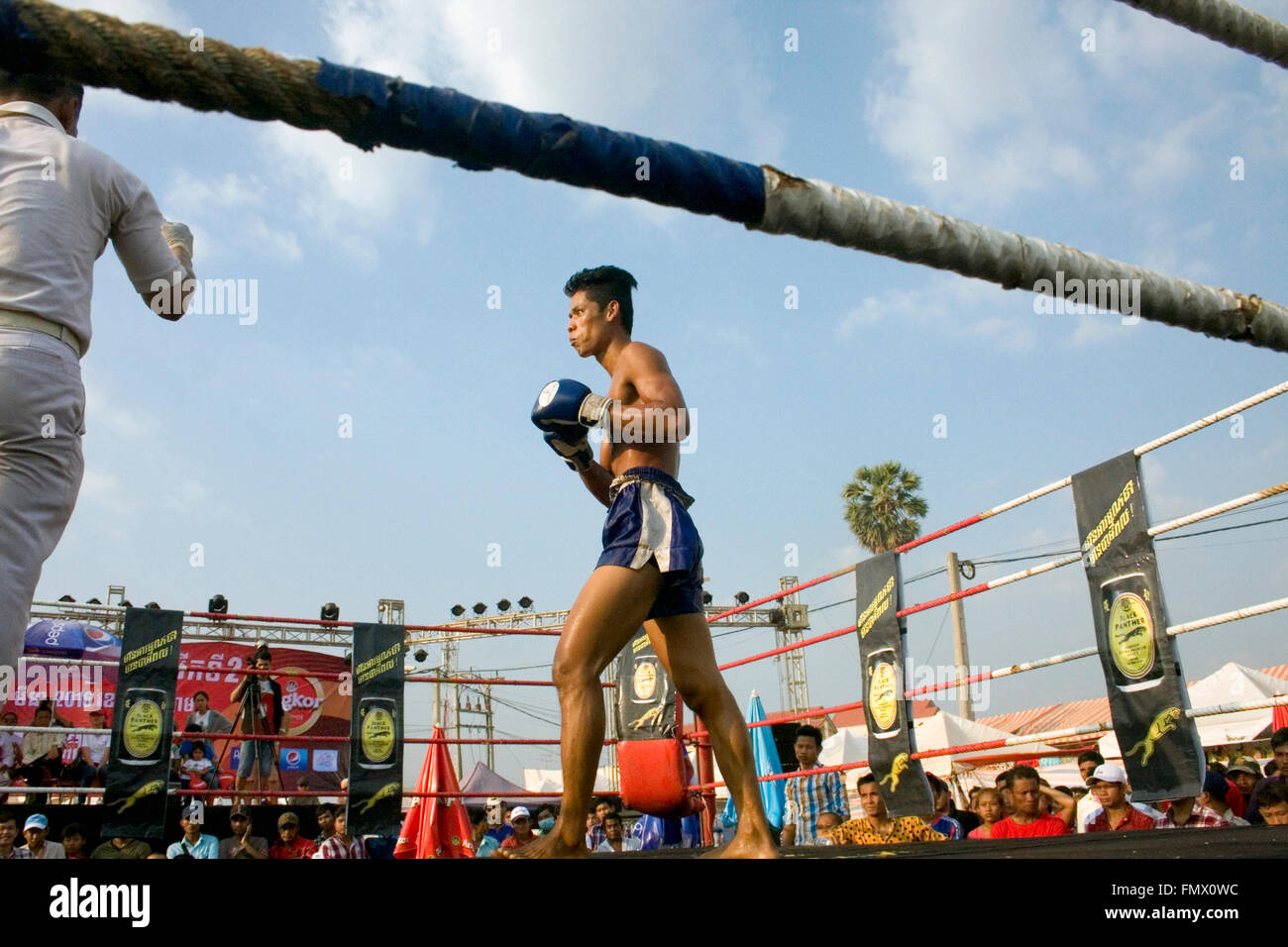 Boxing referee hires stock photography and images Alamy