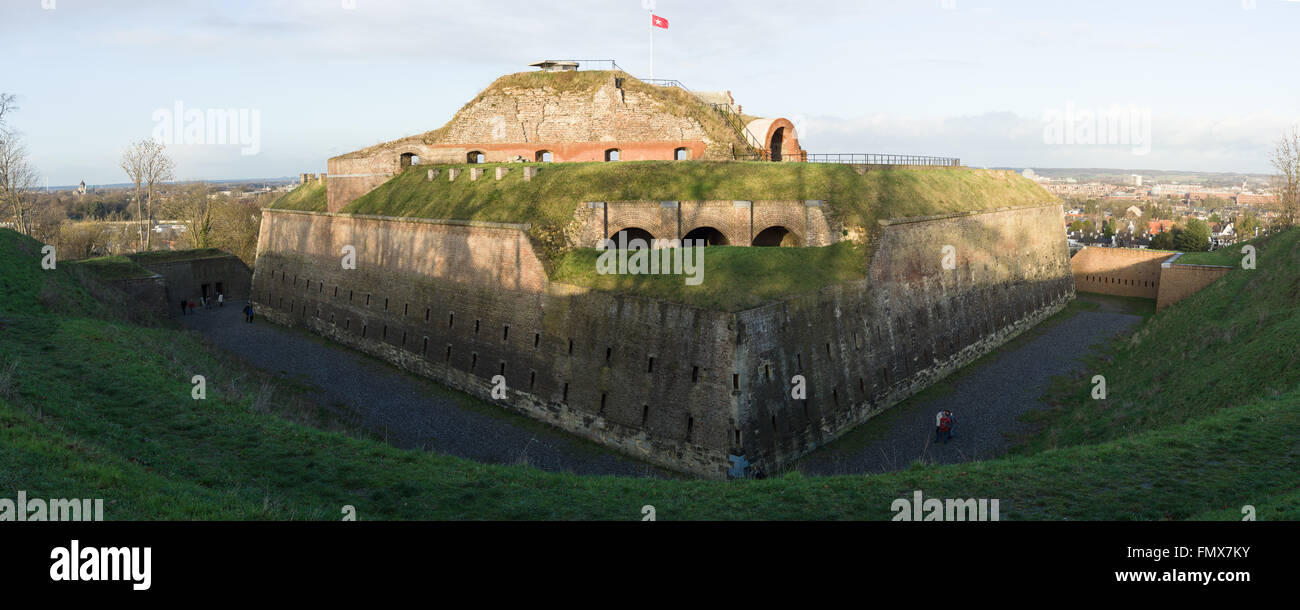 fortification-fort-st-peter-at-sunset-maastricht-netherlands