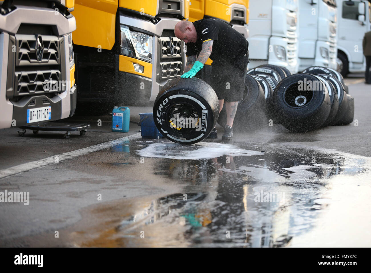 Racing tires from Pirelli seen during the training session for the upcoming Formula One season at the Circuit de Barcelona - Catalunya in Barcelona, Spain, 24 February 2016. Photo: Jens Buettner/dpa Stock Photo