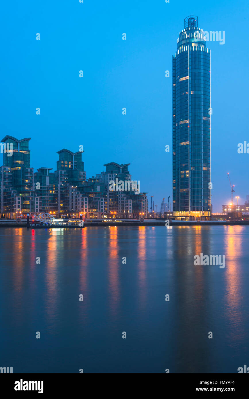 night-view-of-vauxhall-tower-and-st-george-wharf-a-riverside