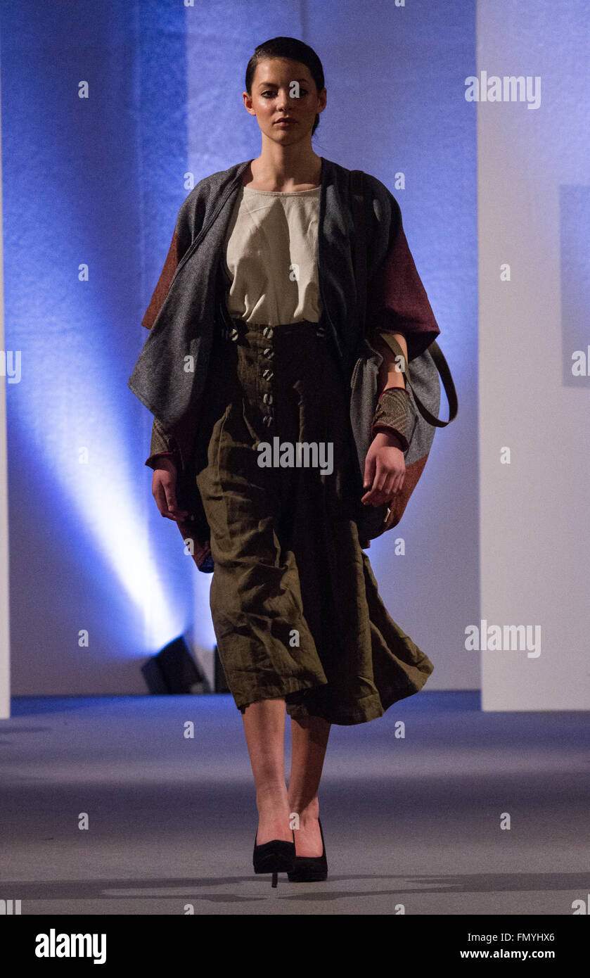 Oxford,Uk 12th March 2016. Raggedy Collections by Hayley Tresizes during the Oxford Fashion week run way show Credit: Pete Lusabia/Alamy live newsO Stock Photo