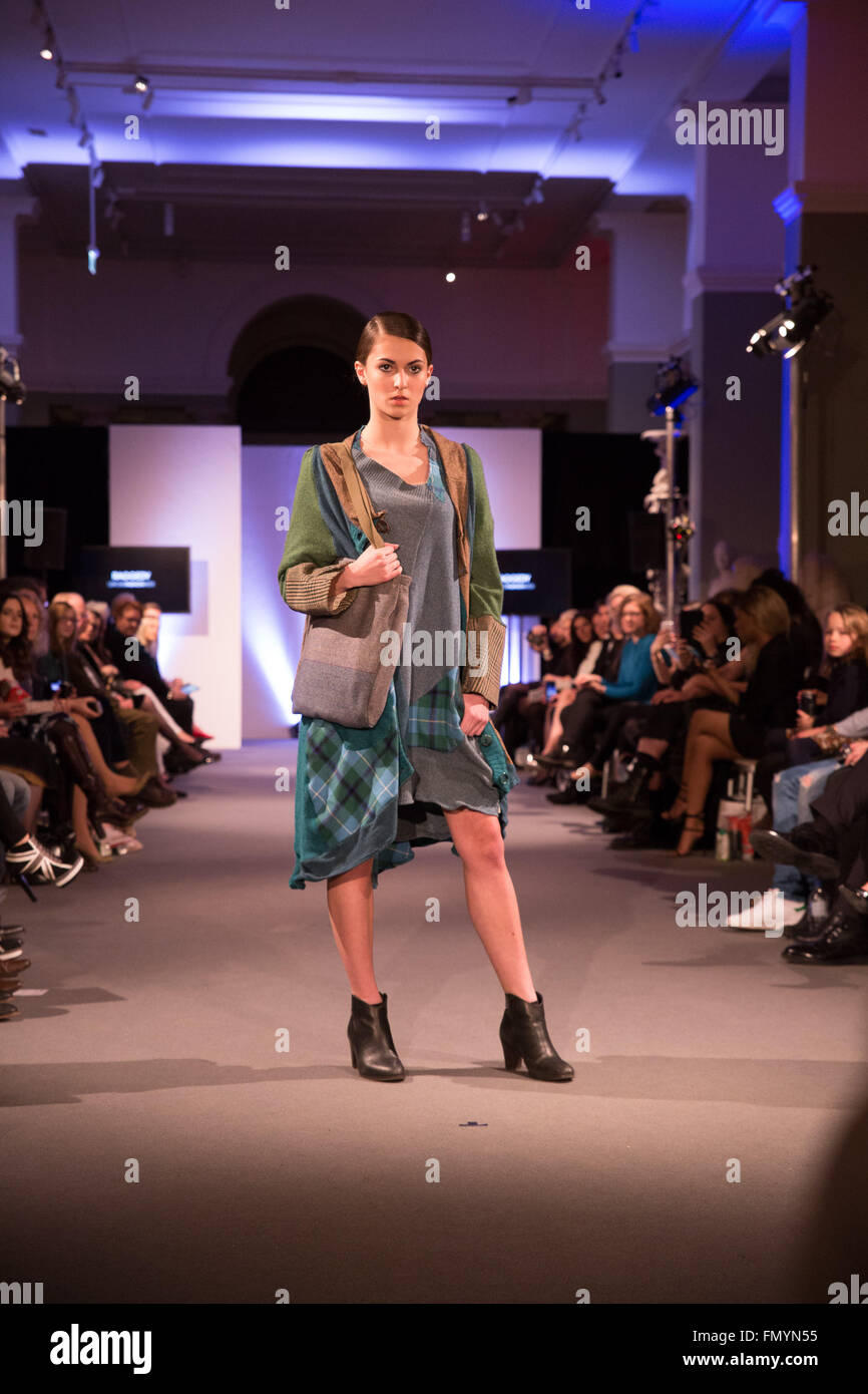 Oxford,Uk 12th March 2016 Raggedy by Hayley Trezise  Collections during The   Oxford Fashion week run way show Credit: Pete Lusabia/Alamy live news Stock Photo