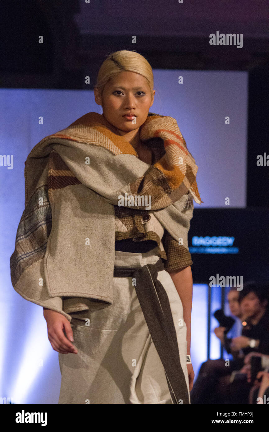 Oxford,Uk 12th March 2016. Raggedy Collections by Hayley Tresizes during the Oxford Fashion week run way show Credit: Pete Lusabia/Alamy live newsO Stock Photo