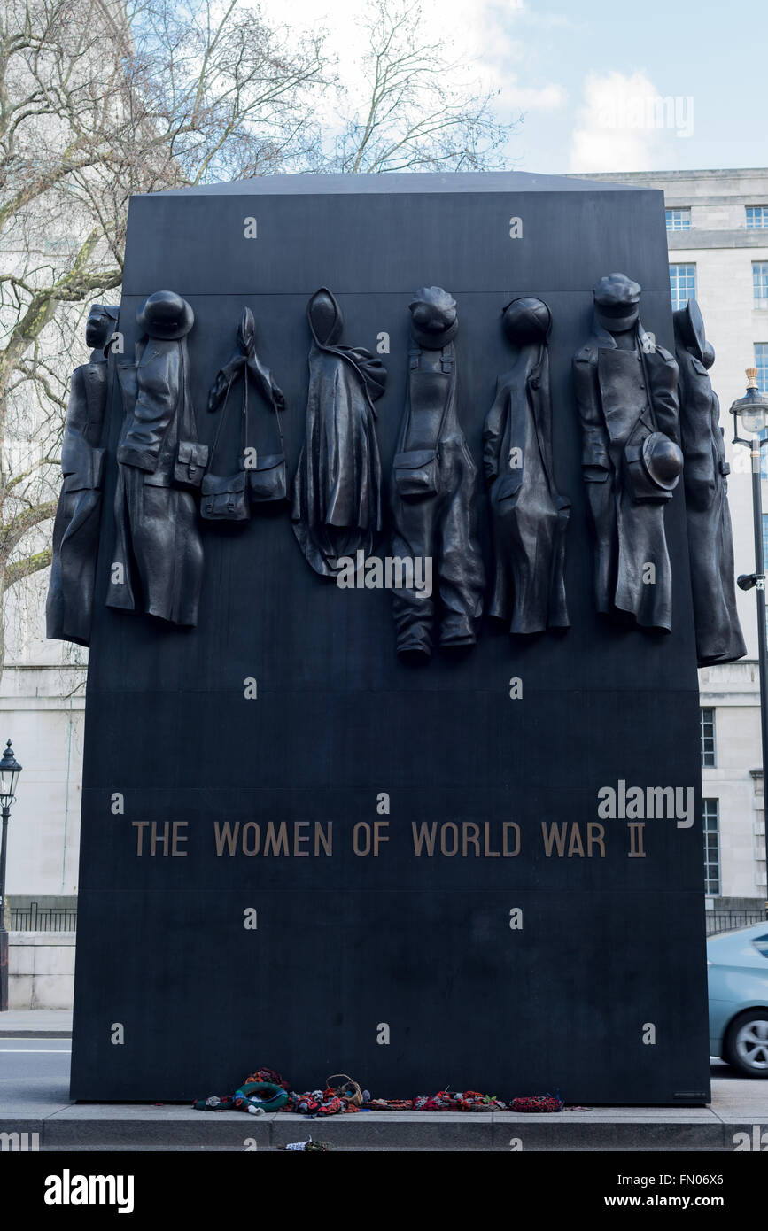 London monument women world war hi-res stock photography and images - Alamy