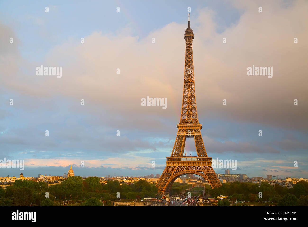 Rainy sunset over Eiffel tower Stock Photo - Alamy