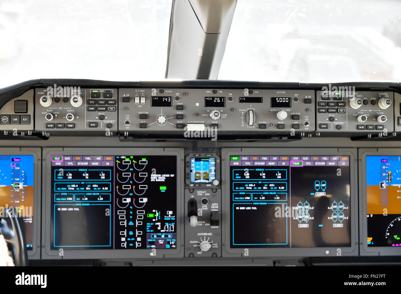 cockpit, panel, switch, boeing, b 787, B787, 8, 9, Dreamliner, Dream Liner, Munich Airport, MUC, EDDM, Airport Munich, Stock Photo