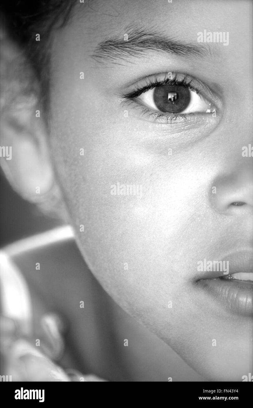 Iris macro eye Black and White Stock Photos & Images - Alamy