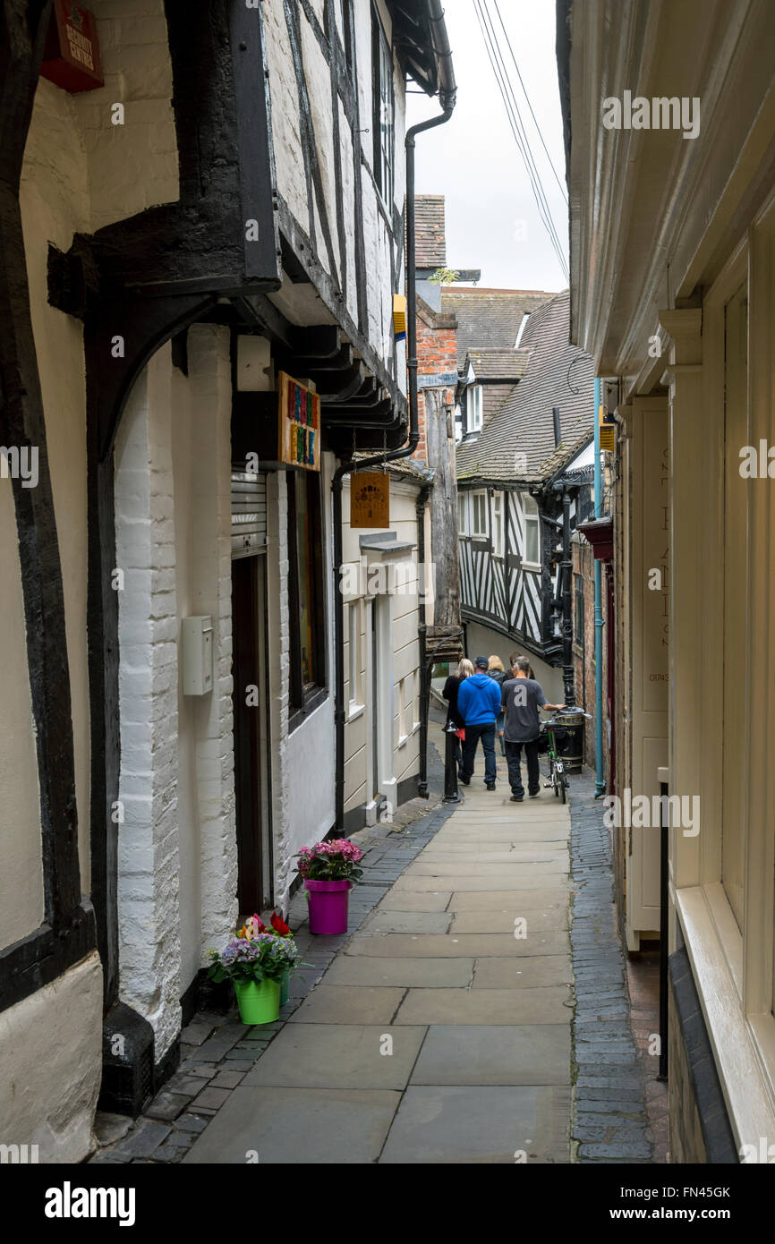 The narrow Grope Lane, Shrewsbury, Shropshire, England, UK Stock Photo