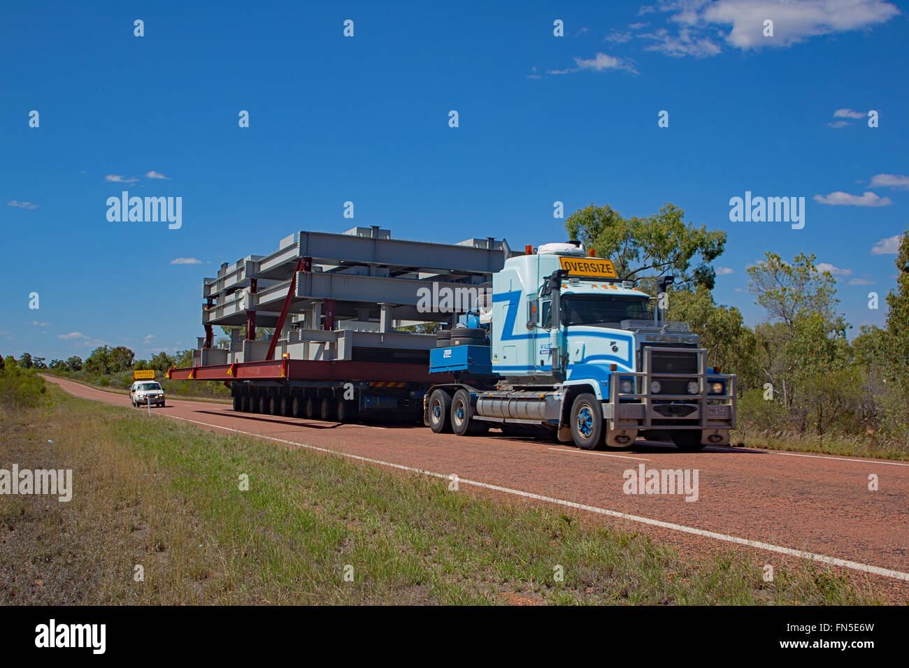 Wide load hires stock photography and images Alamy