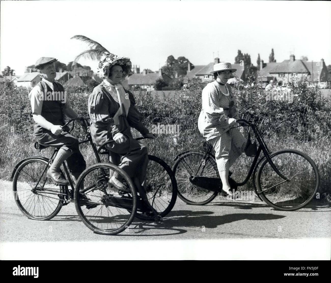 1958 - Ned, his wife and daughter, leading the rest of the field in a hobby which must be envied throughout the rest of the country, as it is not everyone who can turn back time. © Keystone Pictures USA/ZUMAPRESS.com/Alamy Live News Stock Photo