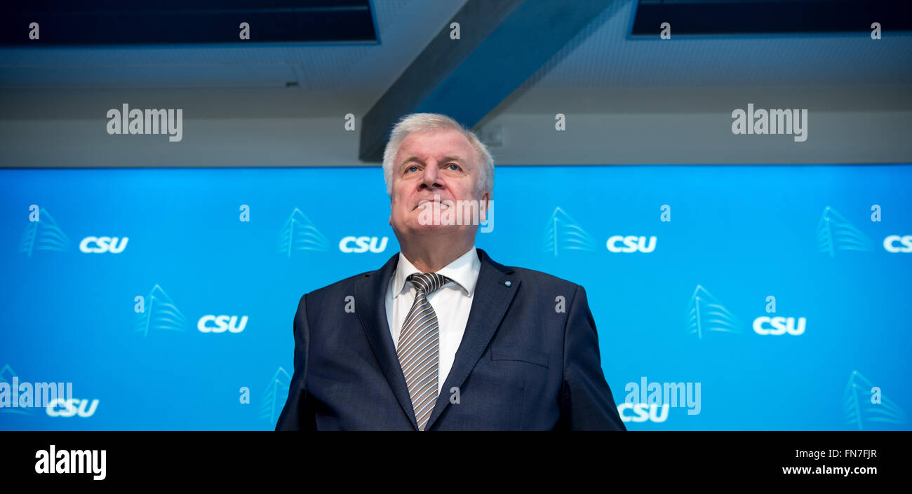 Munich, Germany. 14th Mar, 2016. The Premier of Bavaria, Horst Seehofer (CSU) arrives for the CSU party executive meeting in Munich, Germany, 14 March 2016. Seehofer criticized Merkel's refugee policies and called it the main reason for the losses of the CDU in the state parliament elections. Photo: Sven Hoppe/dpa/Alamy Live News Stock Photo