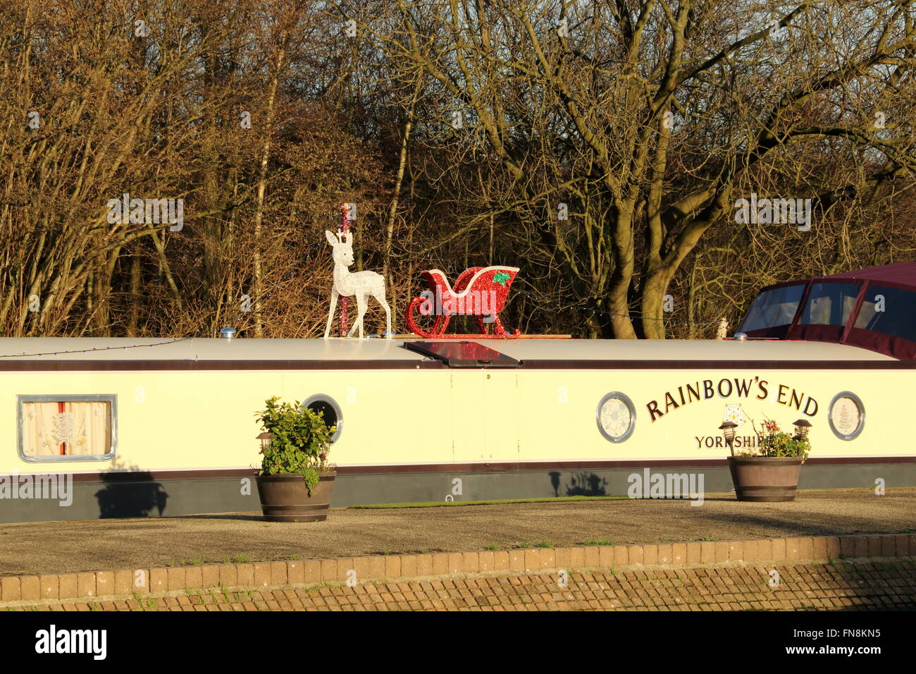 Christmas decorations on barge,Apperley Bridge,W.Yorks,UK Stock Photo