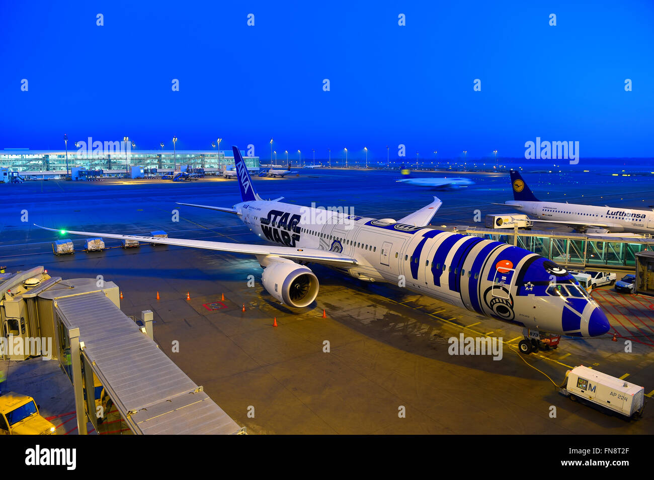 Boeing, B 787, B787, 8, Dreamliner, Dream Liner, ANA, All Nipon Airways, Star Wars, R2 D2, aircraft, airport, overview, panorama Stock Photo