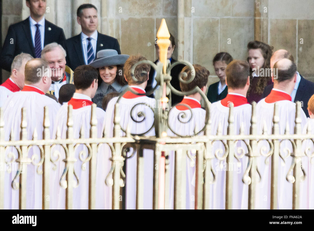 Westminster Abbey, London, March 14th 2016.  Her Majesty The Queen, Head of the Commonwealth, accompanied by The Duke of Edinburgh, The Duke and Duchess of Cambridge and Prince Harry attend the Commonwealth Service at Westminster Abbey on Commonwealth Day. PICTURED: The Duchess of Cambridge chats with members of the choir. Credit:  Paul Davey/Alamy Live News Stock Photo