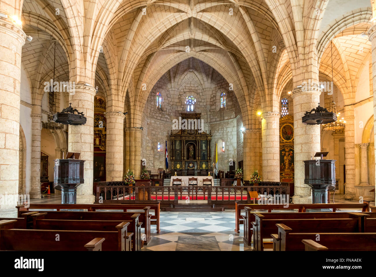 Interior of the cathedral Basilica Menor de la Virgen de La Anunciación / Catedral Primada de America, capital Santo Domingo,  D Stock Photo