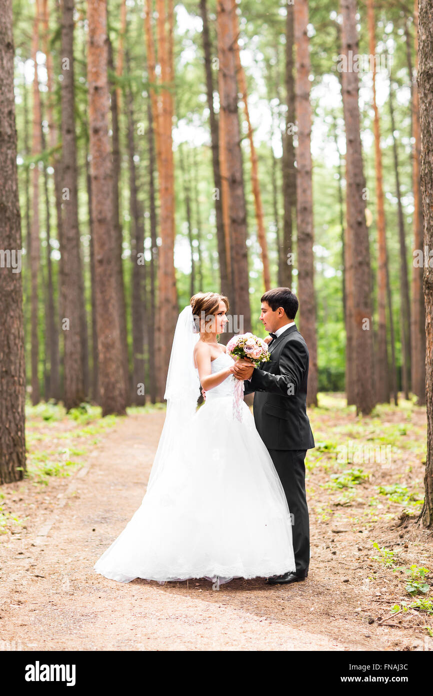 Dance wedding couple Stock Photo - Alamy
