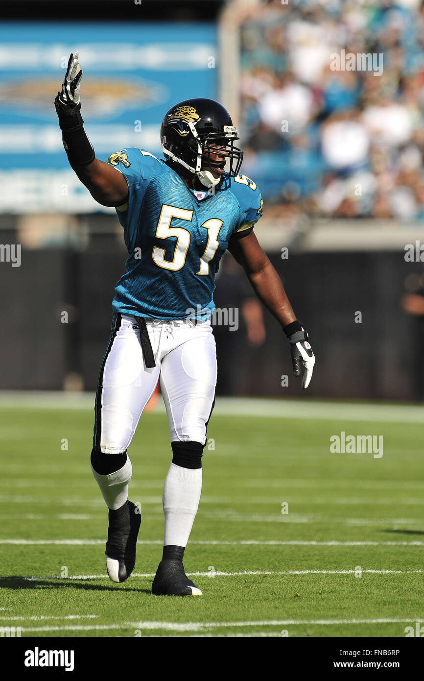 Jacksonville Jaguars linebacker Clint Ingram (51) tackles tight