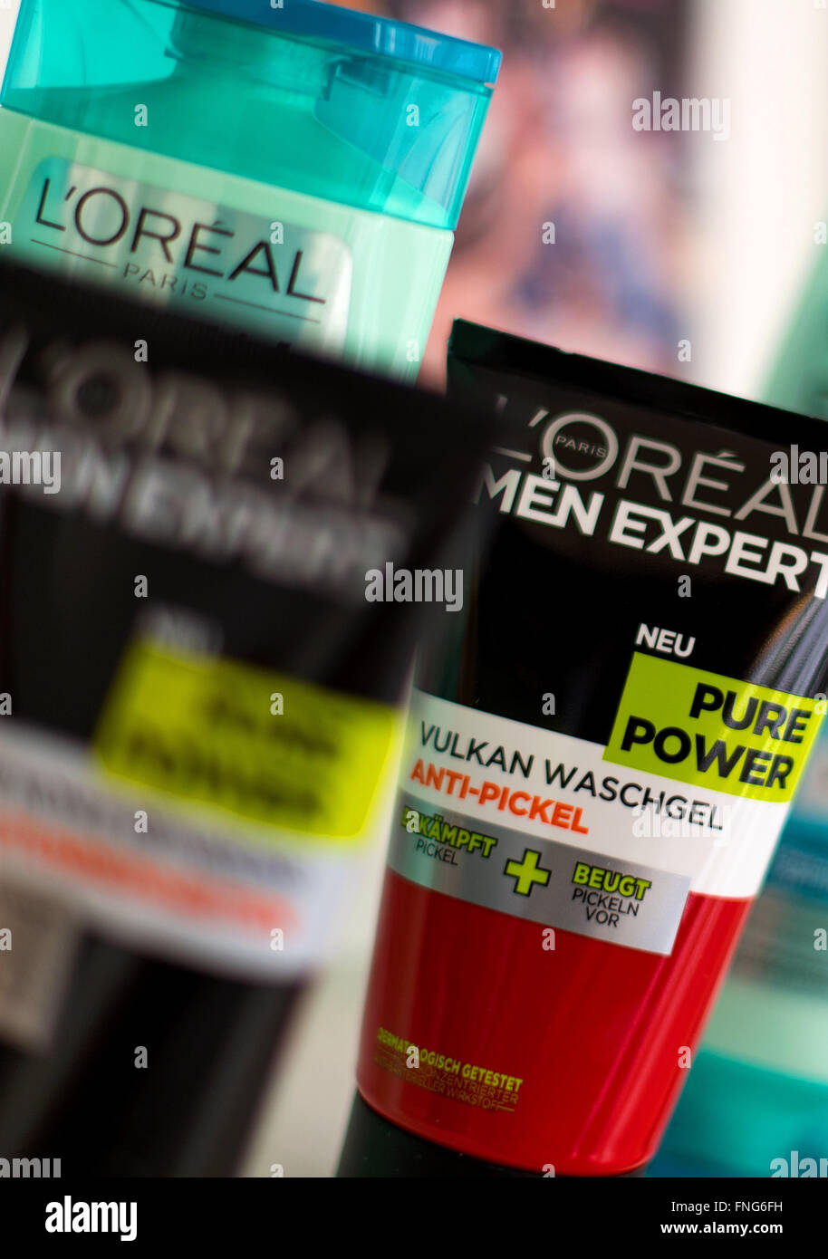 Duesseldorf, Germany. 15th Mar, 2016. Verious L'Oreal cosmetics