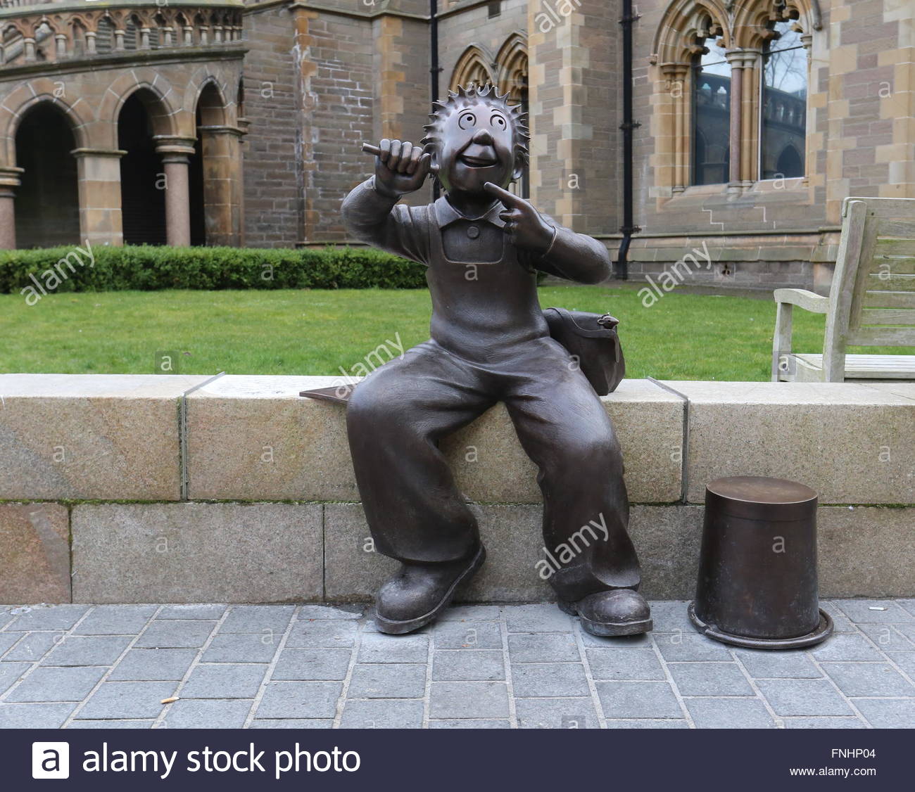 Oor Wullie Statue Dundee Stock Photos & Oor Wullie Statue Dundee Stock