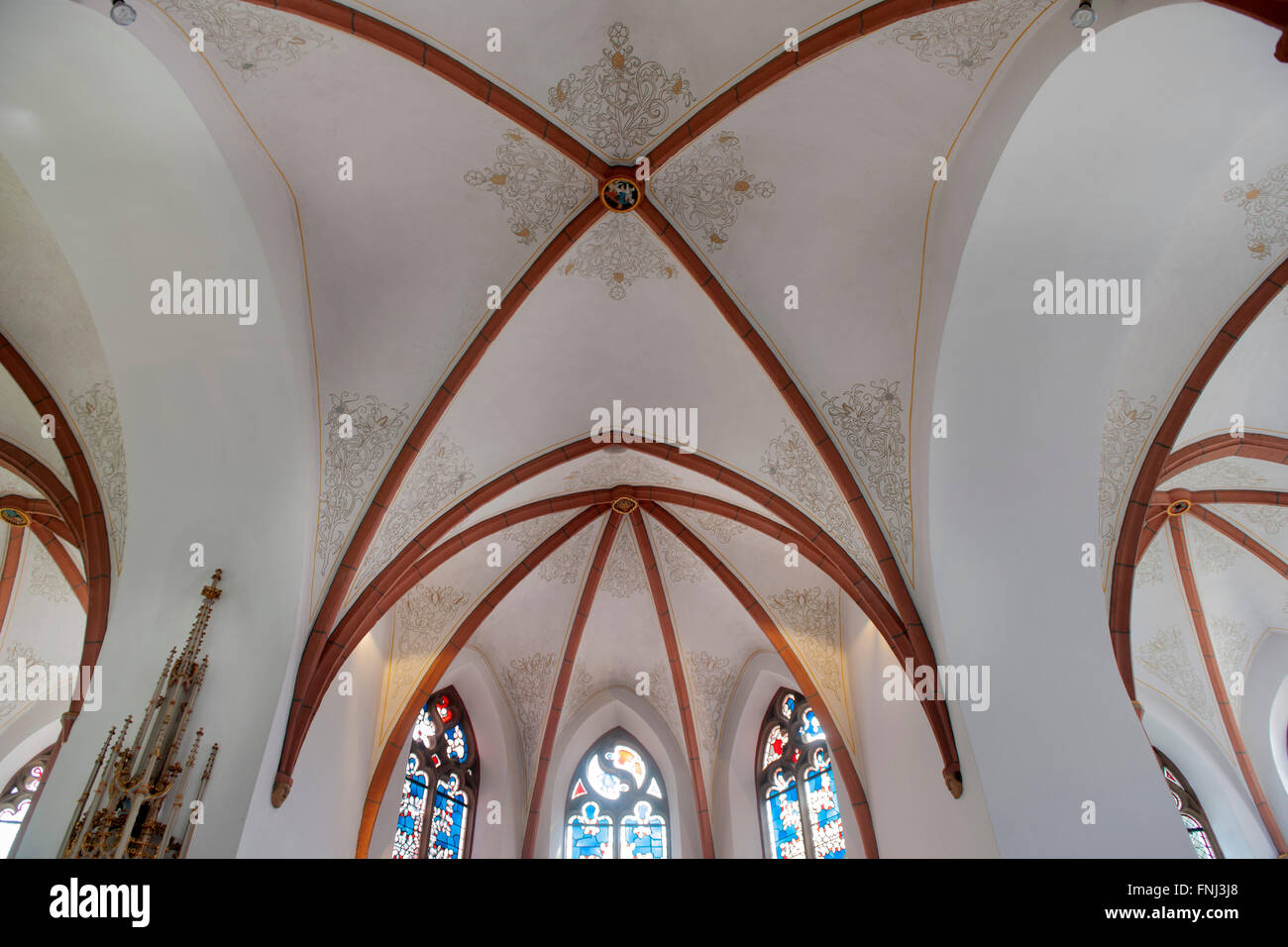 Deutschland, Nordrhein-Westfalen, Rhein-Sieg-Kreis, Much, katholische Kirche Sankt Martinus, Kreuzrippengewölbe im spätgotischen Stock Photo