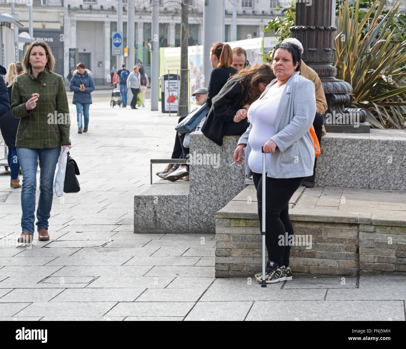 Fat lady hi-res stock photography and images - Page 2 - Alamy