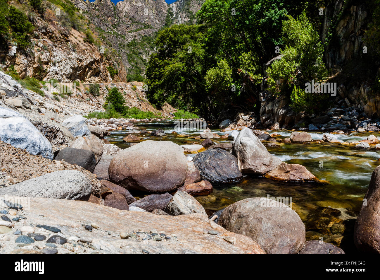 Redwood Creek at Kings Canyon Scenic Byway, Highway 180, Kings Canyon National Park, Southern Sierra Nevada, California, USA. Stock Photo