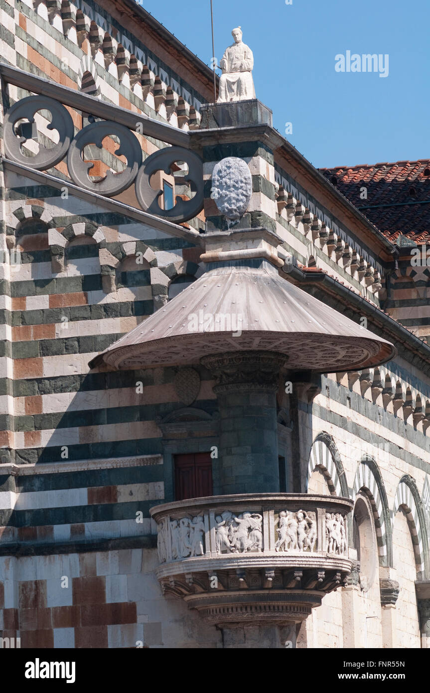 Italy, Tuscany, Prato, Piazza del Duomo, Cathedral of S. Stefano