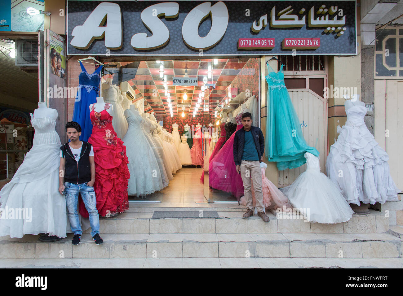 Arab wedding dress shop hi-res stock photography and images - Alamy