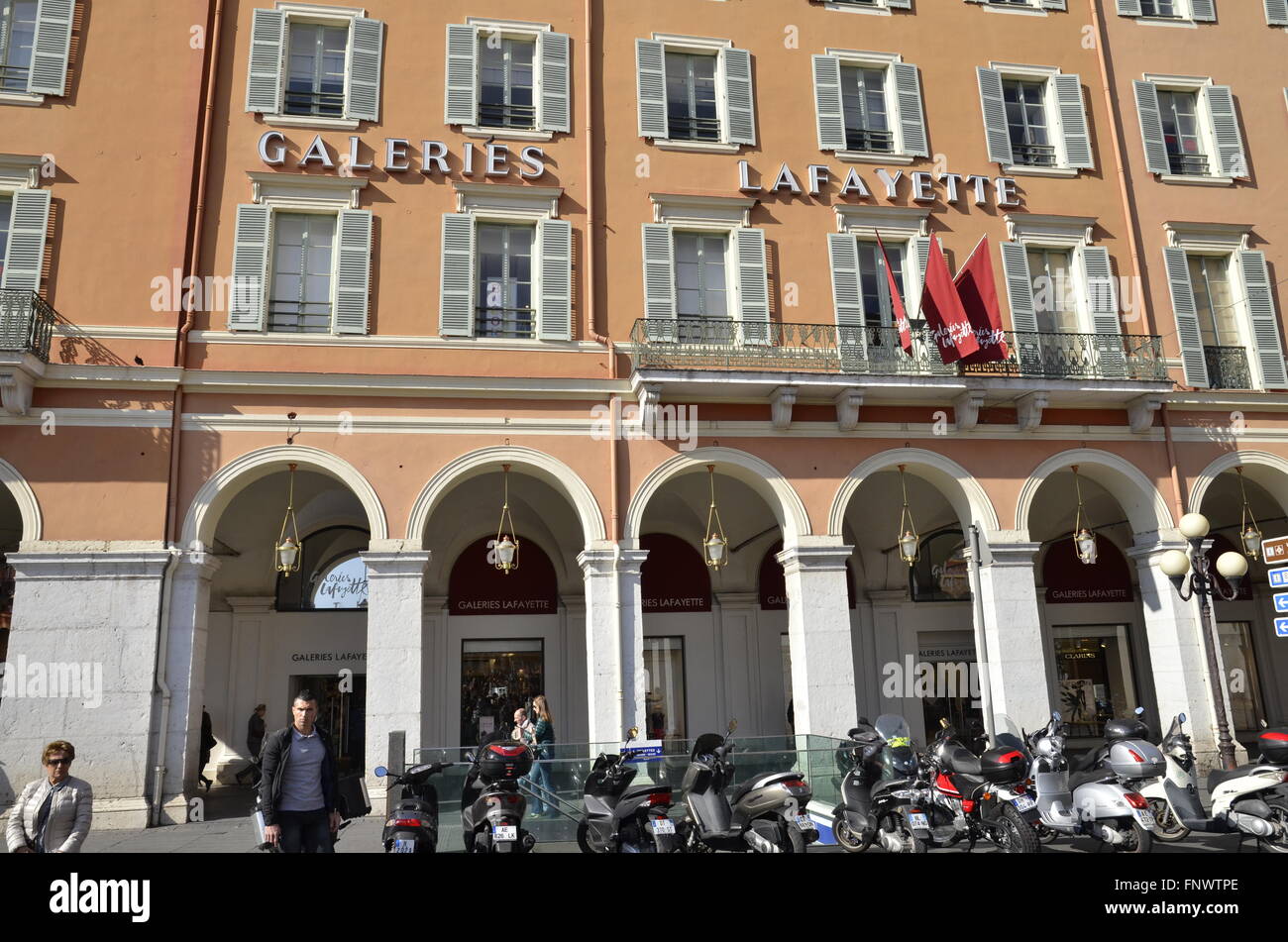 Galeries lafayette nice hires stock photography and images Alamy