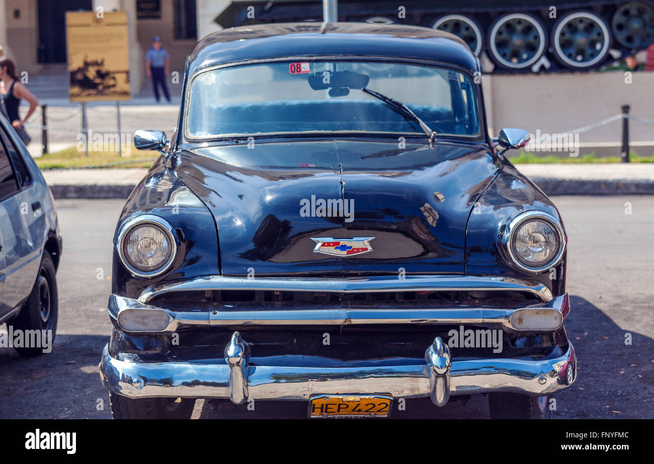 2012 an old american car in havana hi-res stock photography and images