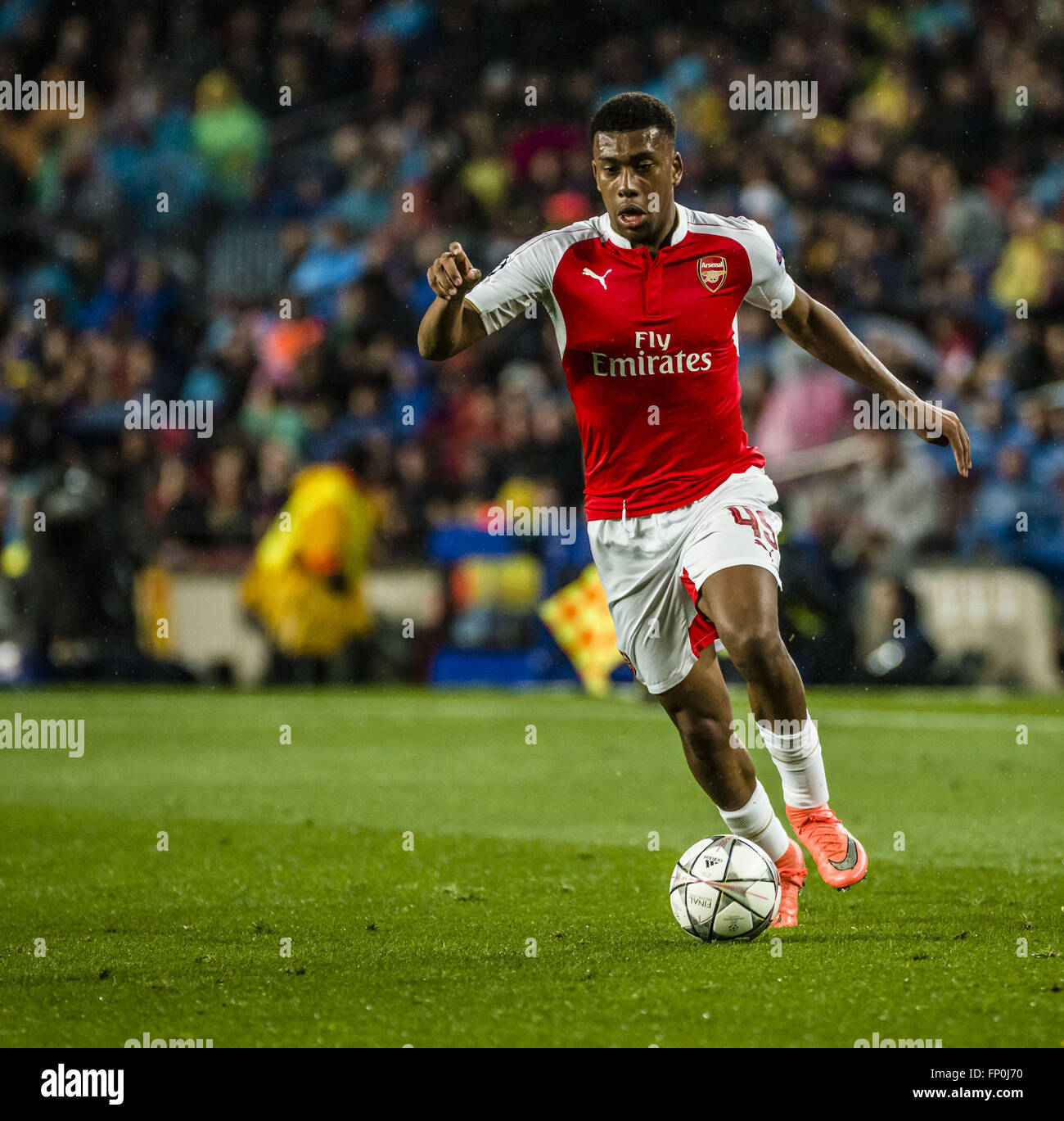 Barcelona, Catalonia, Spain. 16th Mar, 2016. Arsenal forward ALEX IWOBI in action against the FC Barcelona in the Champions League last sixteen second leg between FC Barcelona and Arsenal FC at the Camp Nou stadium in Barcelona Credit:  Matthias Oesterle/ZUMA Wire/Alamy Live News Stock Photo