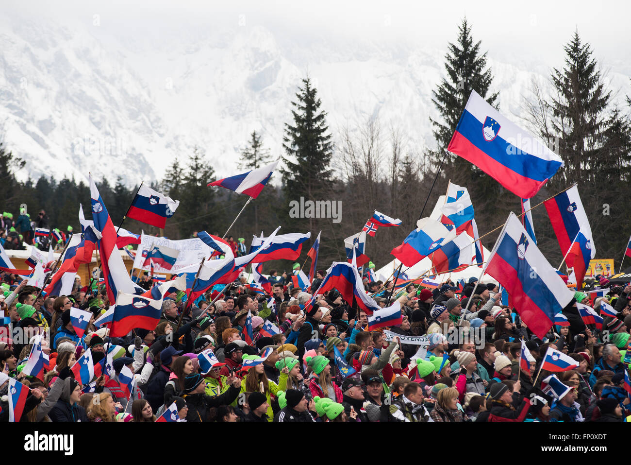 Planica, Slovenia. 17th Mar, 2016. Crowd of 20 000 spectators watching competition at the Planica FIS Ski Jumping World Cup final in Planica, Slovenia on March 17, 2016. © Rok Rakun/Pacific Press/Alamy Live News Stock Photo