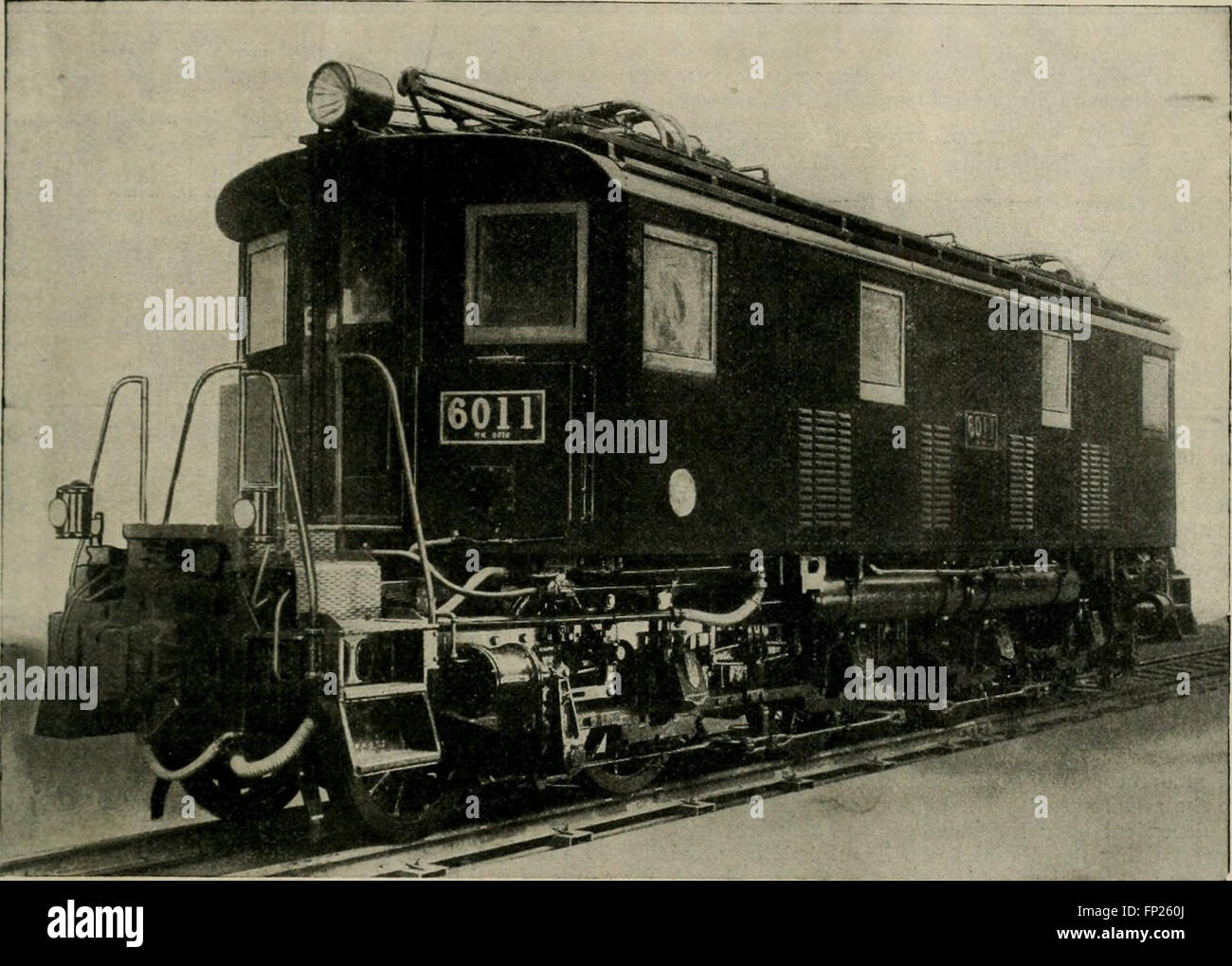 This 1926 journal covers the developments in railway and locomotive ...