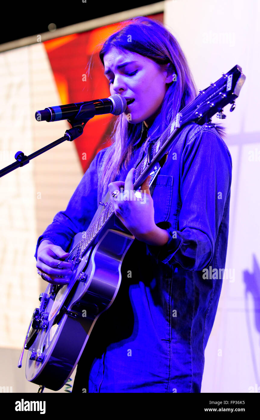 Hanna Ferm performing at Media Markt i Norrköping Sweden 2018