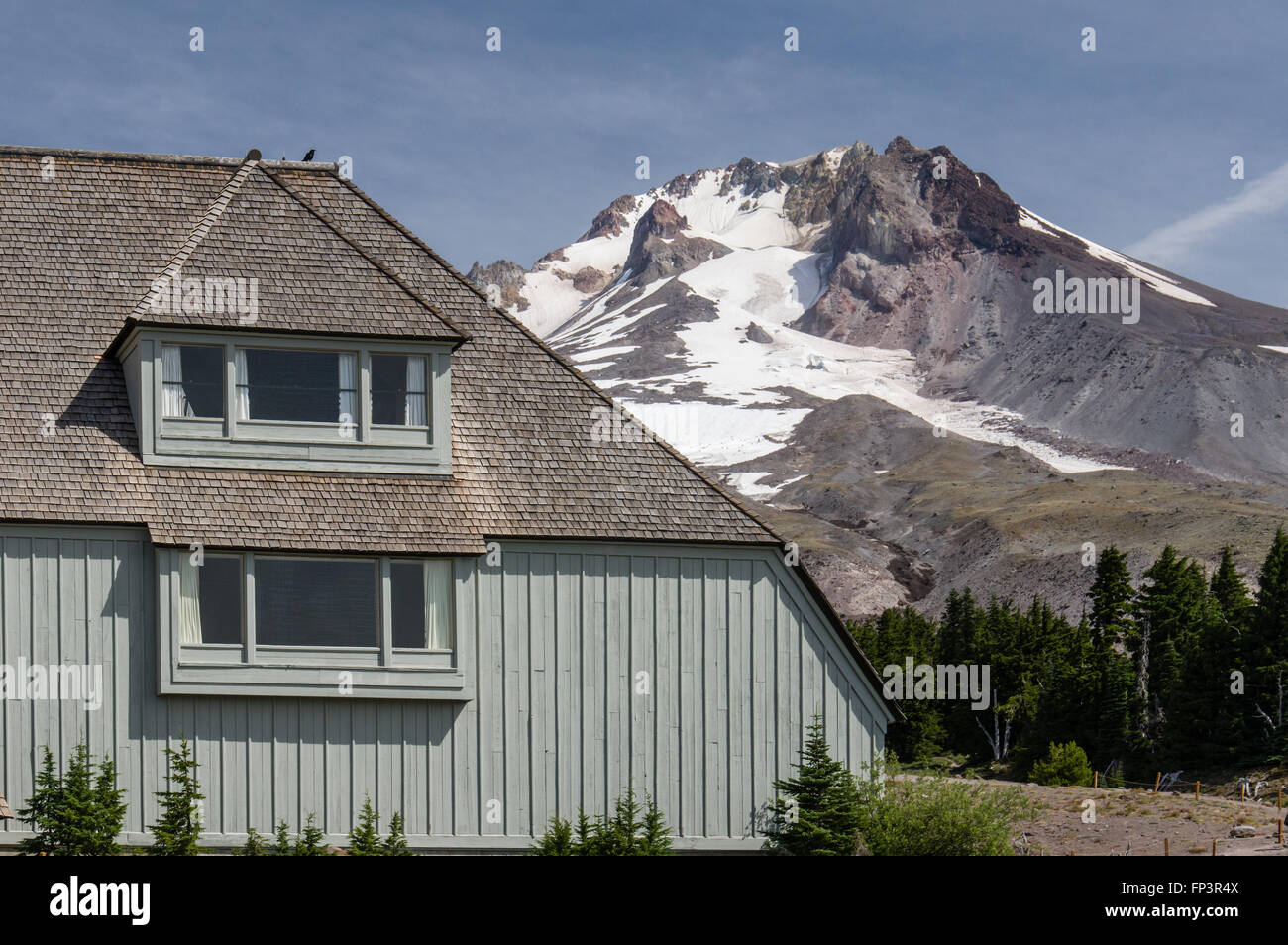 Timberline Lodge and Mt Hood in the Mt Hood National Forest. Mt Hood ...