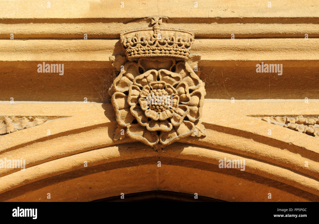 Keystone arch crown hi-res stock photography and images - Alamy