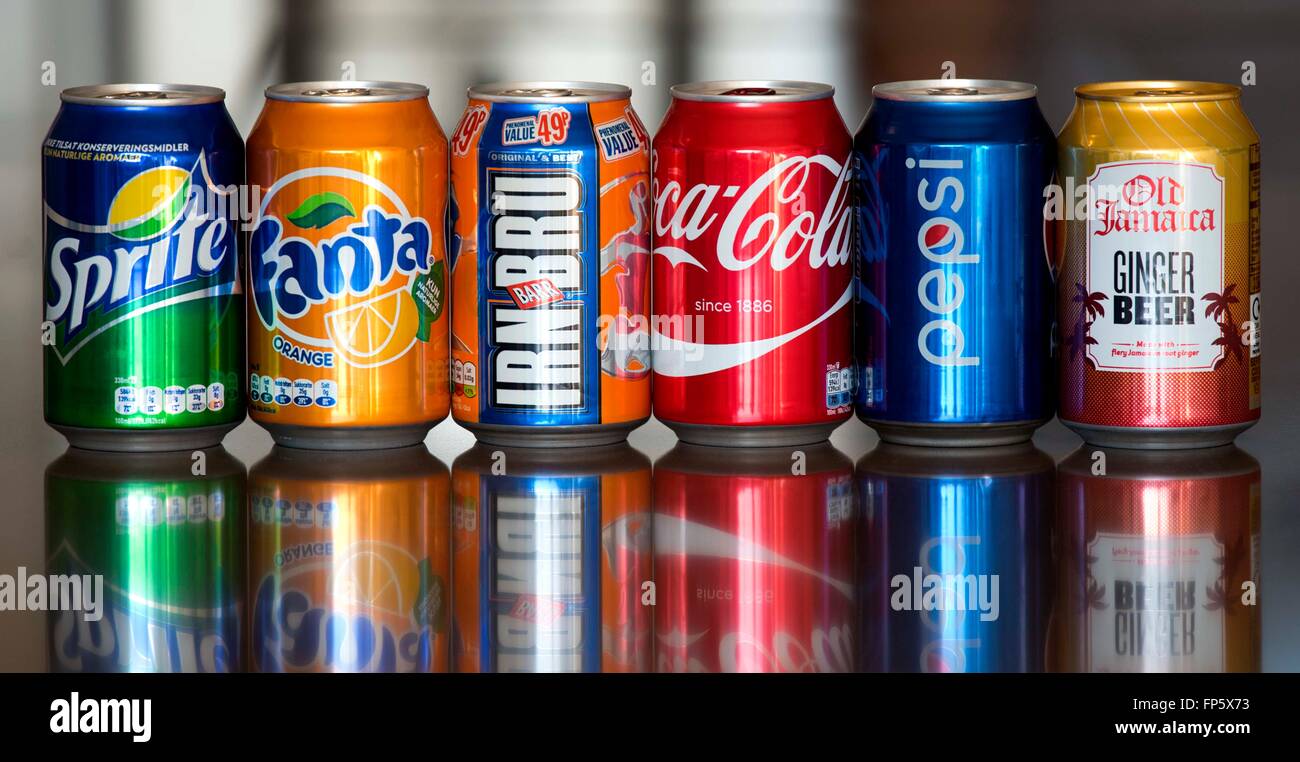 Sugar tax fizzy drink sugary drinks cans Stock Photo Alamy