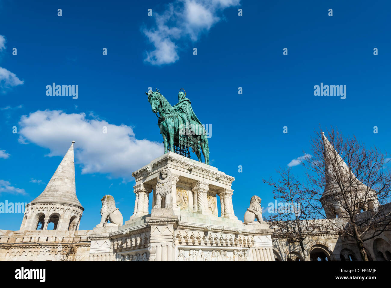 Statue of King Stephen at Fisherman Bastion Stock Photo Alamy