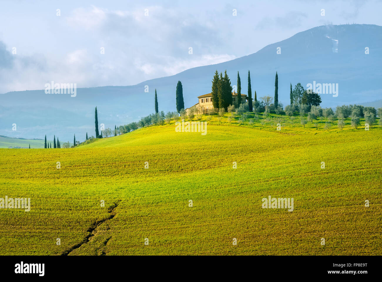 Tuscany mountain panorama sunny hi-res stock photography and images - Alamy