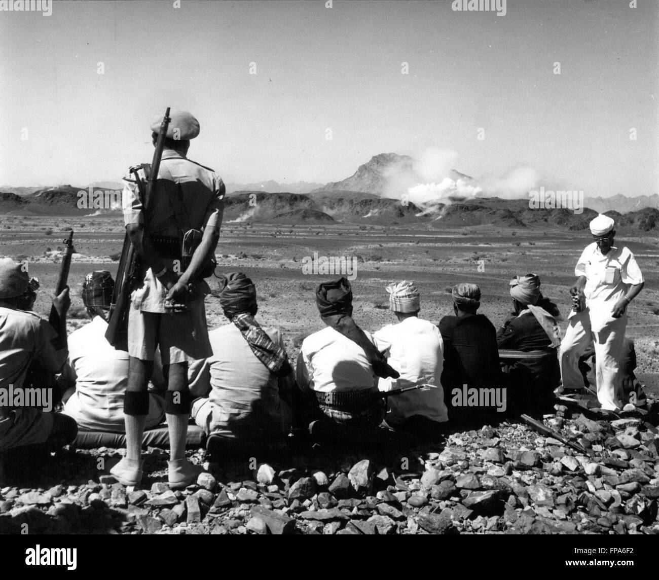 1962 - Yemen -Aden border : Sultans and Headmen watch the Aden Frontier hills as they are pounded by Mortar and Machine - Gunfire. © Keystone Pictures USA/ZUMAPRESS.com/Alamy Live News Stock Photo