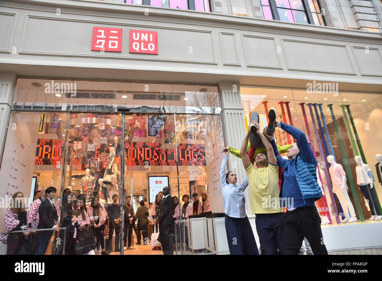 Oxford Circus, London, UK. 18th March 2016. Uniqlo reopen their flagship  store on Oxford Street after a year of redevelopment Stock Photo - Alamy