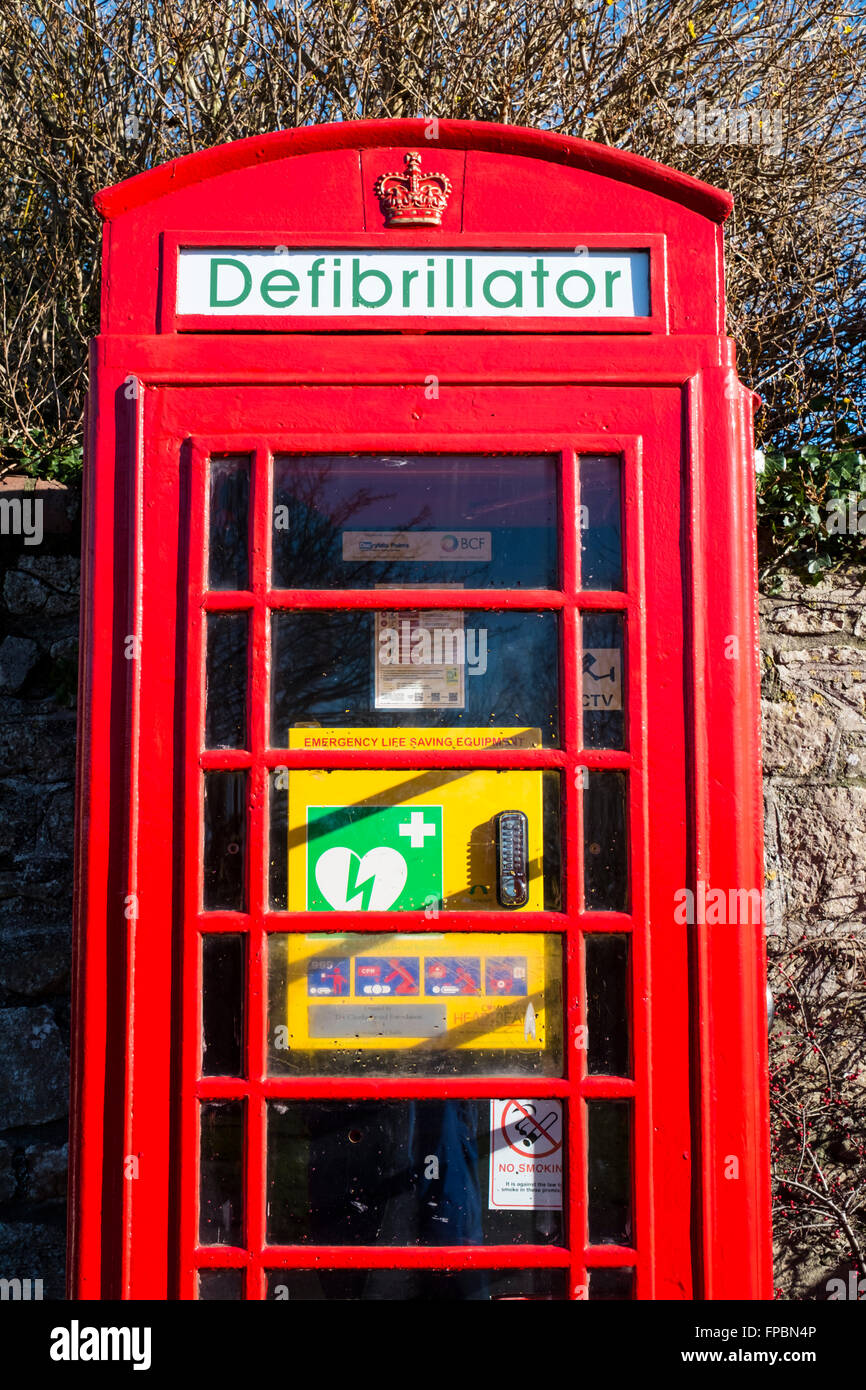 Defibrillator phone box hires stock photography and images Alamy
